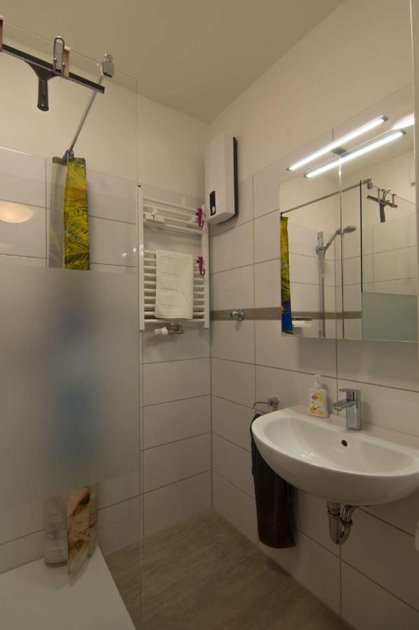 Ferienwohnung 'Zimmer Frei' Gelsenkirchen Eksteriør billede